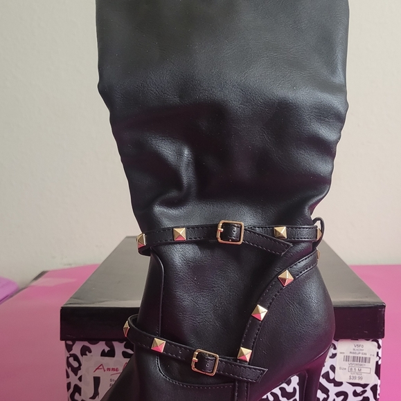 Boots - Picture 2 of 2